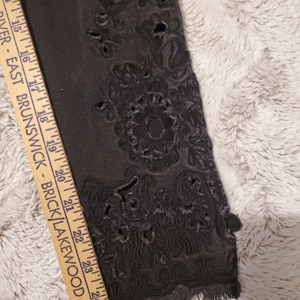 Free People Cutwork Cigarette Jeans   Women 25 Faded Black High Rise Bohemian - Picture 6 of 9